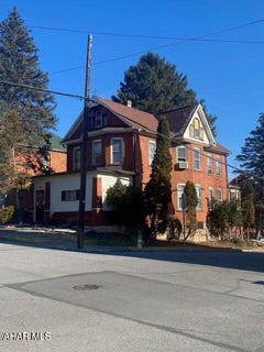 /international/us/600-n-6th-avenue-altoona-pa-110100256565/