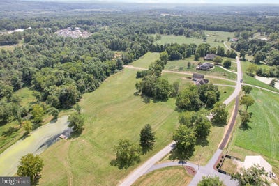 /international/us/w-camping-area-road-dover-pa-110099816913/