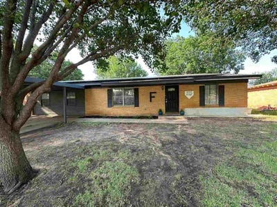 /international/us/1310-mary-drive-iowa-park-tx-110108399672/