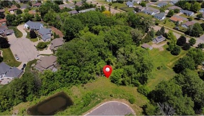 /international/us/131-southfield-court-neenah-wi-110108440639/