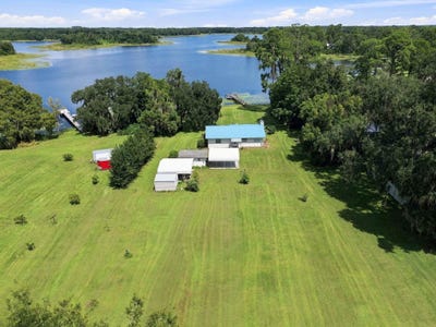 /international/us/920-read-ave-crescent-city-fl-110110096290/