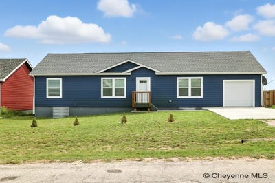 /international/us/133-n-main-st-burns-wy-110101478170/