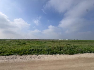 /international/us/madera-ca-110105364162/
