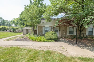 /international/us/8283-sobax-drive-indianapolis-in-110101316505/