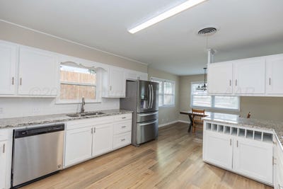 /international/us/105-smith-street-borger-tx-110108293702/
