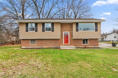 /international/us/1927-case-street-twinsburg-oh-110106037344/