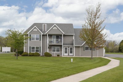 /international/us/214-minz-park-cir-west-bend-wi-110107830130/