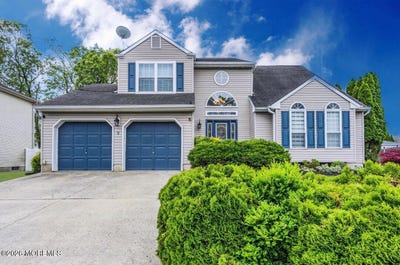 /international/us/9-jennifer-drive-howell-nj-110107935391/