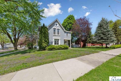 /international/us/1104-n-5th-street-mankato-mn-110107933842/