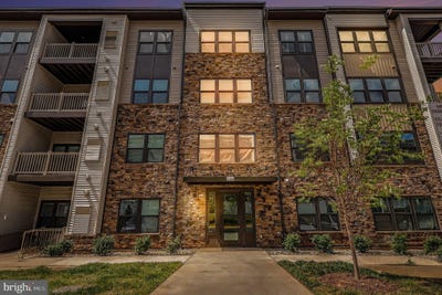 /international/us/21460-mount-sterling-terrace-sterling-va-110108885566/