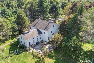 /international/us/706-pequot-trail-stonington-ct-110110244524/