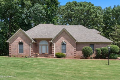/international/us/8136-saddlebrook-cove-olive-branch-ms-110100322685/