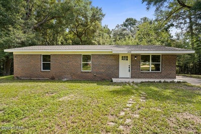 /international/us/2809-berry-road-ponce-de-leon-fl-110101092441/