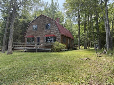 /international/us/120-mountain-view-drive-trenton-me-110101359873/?lang=en