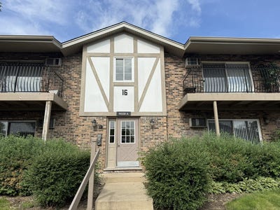 /international/us/9s220-lake-drive-willowbrook-il-110108146362/