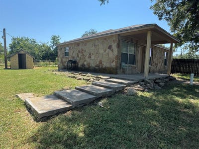 /international/us/200-n-7th-st-lometa-tx-110101520703/?lang=id