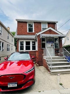 /international/us/1620-radcliff-avenue-bronx-ny-110108545335/
