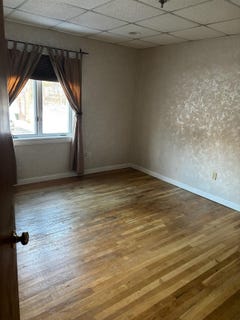 /international/us/3-sanborn-road-londonderry-nh-110097040289/