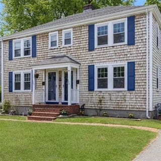 /international/us/351-boulevard-middletown-ri-110108191090/