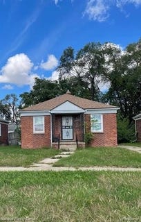 /international/us/10726-curtis-street-detroit-mi-110110343494/