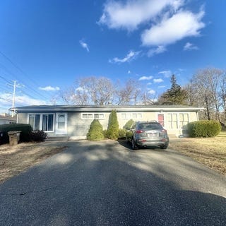 /international/us/50-52-booth-st-ludlow-ma-110106587774/