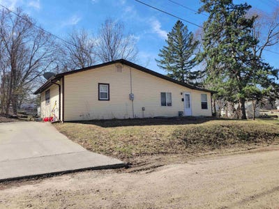 /international/us/1800-s-maple-sioux-city-ia-110106844195/