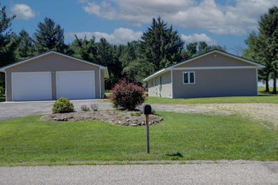 /international/us/e5629-waukaunaka-street-weyauwega-wi-110100750352/