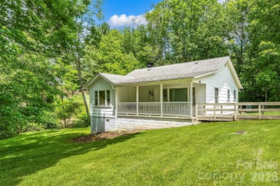 /international/us/127-stafford-road-spruce-pine-nc-110108386973/