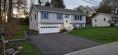 /international/us/24-marion-drive-hampden-me-110108253125/