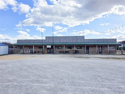 /international/us/16727-highway-62-garfield-ar-110107474913/