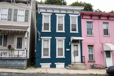 /international/us/248-n-12th-street-pottsville-pa-110100832450/