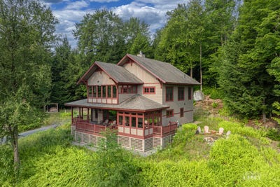 /international/us/187-oseetah-woods-road-saranac-lake-ny-110101510054/
