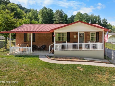 /international/us/406-douglas-lane-jellico-tn-110108179213/