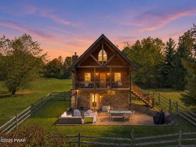 /international/us/100-meadowlark-lane-greentown-pa-110120498391/