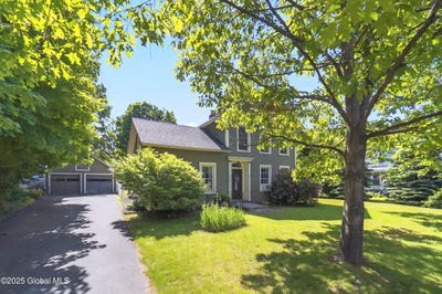 /international/us/784-ny-highway-351-poestenkill-ny-110099968760/