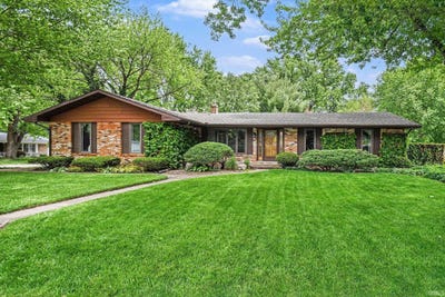 /international/us/702-lexington-drive-goshen-in-110108014172/