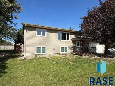 /international/us/5816-w-nancy-st-sioux-falls-sd-110110423045/