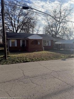 /international/us/110-vine-ave-sallisaw-ok-110120579437/