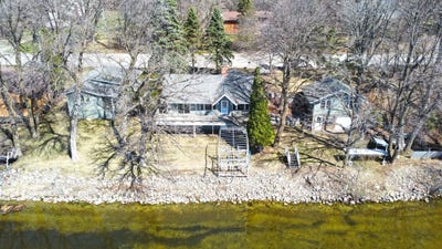 /international/us/14783-old-lake-road-paynesville-mn-110107437686/