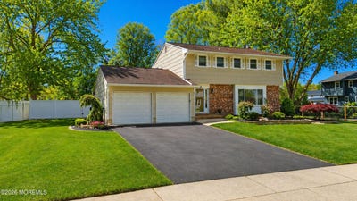 /international/us/9-braddock-street-east-brunswick-nj-110108417068/