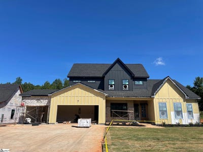 /international/us/4052-hollybank-drive-spartanburg-sc-110101028464/