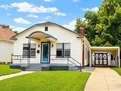 /international/us/505-n-park-place-guthrie-ok-110120484963/