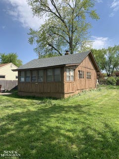 /international/us/3103-10th-road-monroe-mi-110107964885/