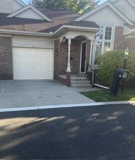 /international/us/13-canfield-circle-dearborn-heights-mi-110120124694/