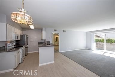 /international/us/23515-lyons-valencia-ca-110109055050/