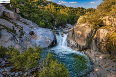 /international/us/48250-s-fork-dr-three-rivers-ca-110105328351/