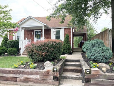 /international/us/1069-martin-avenue-new-kensington-pa-110100835822/