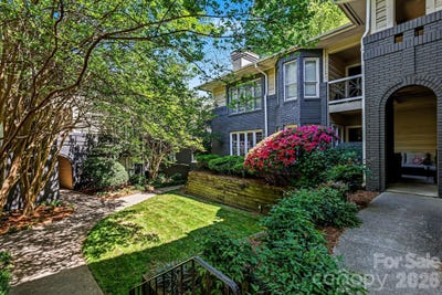 /international/us/601-queens-road-charlotte-nc-110107545109/