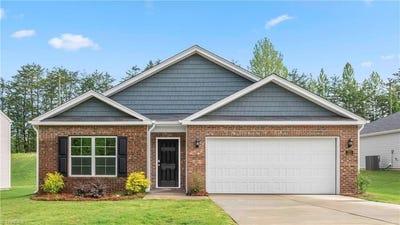 /international/us/121-greenbrier-way-stoneville-nc-110104014836/