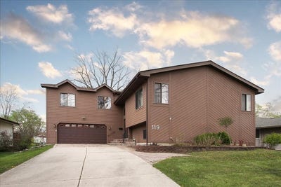 /international/us/119-salem-drive-s-schaumburg-il-110107511480/